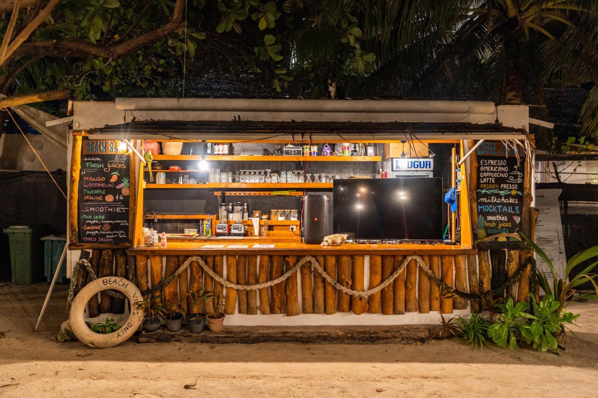 Dhiffushi Inn 外观 照片