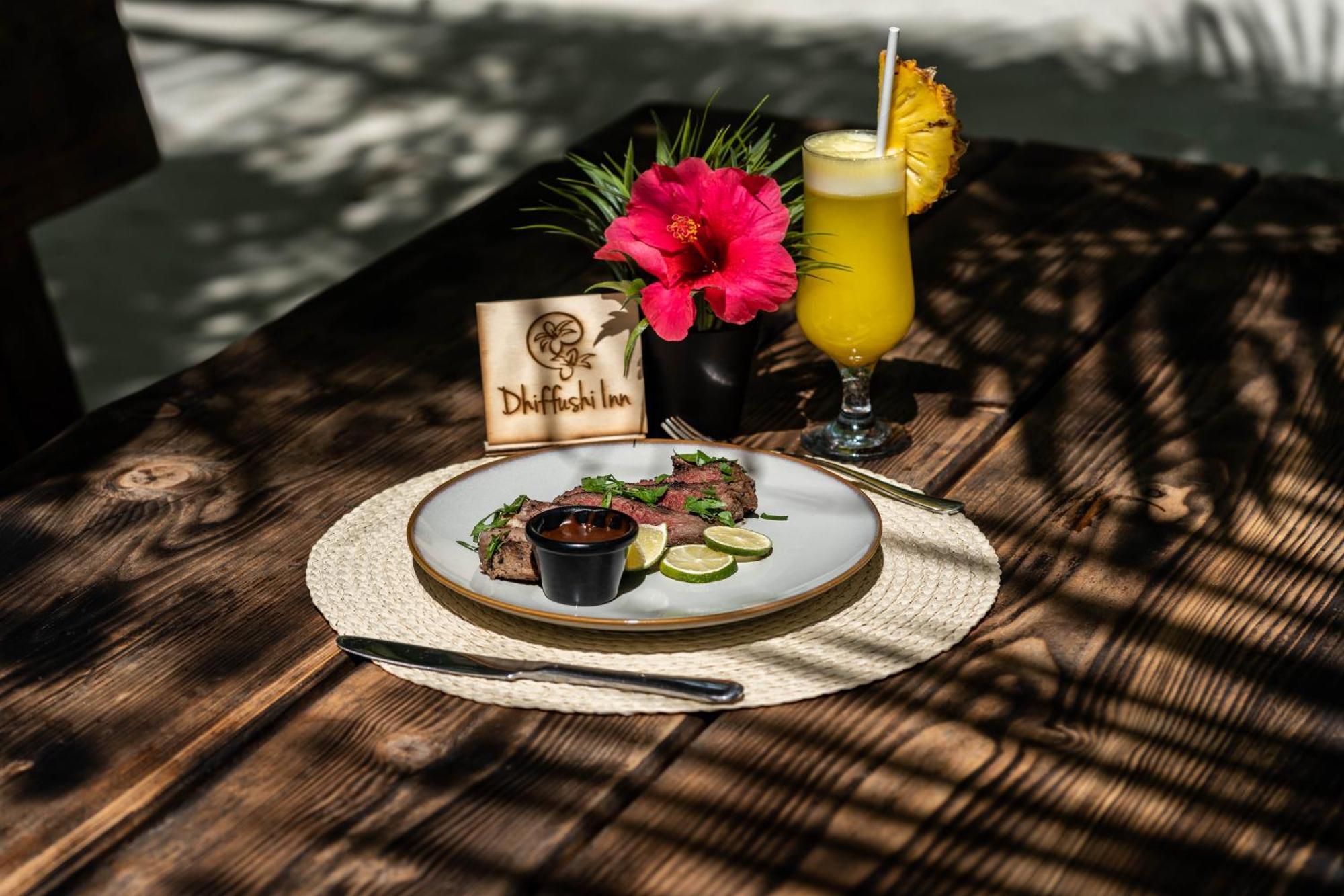 Dhiffushi Inn 外观 照片
